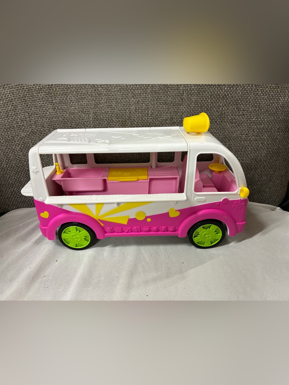 Shopkins Scoops Ice Cream Truck Toy Bus Van Vehicle Only Pink White